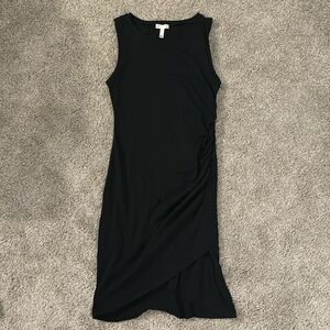 Leith black dress. Size small. EUC. I'm 5'2" and it hits right above my knees
